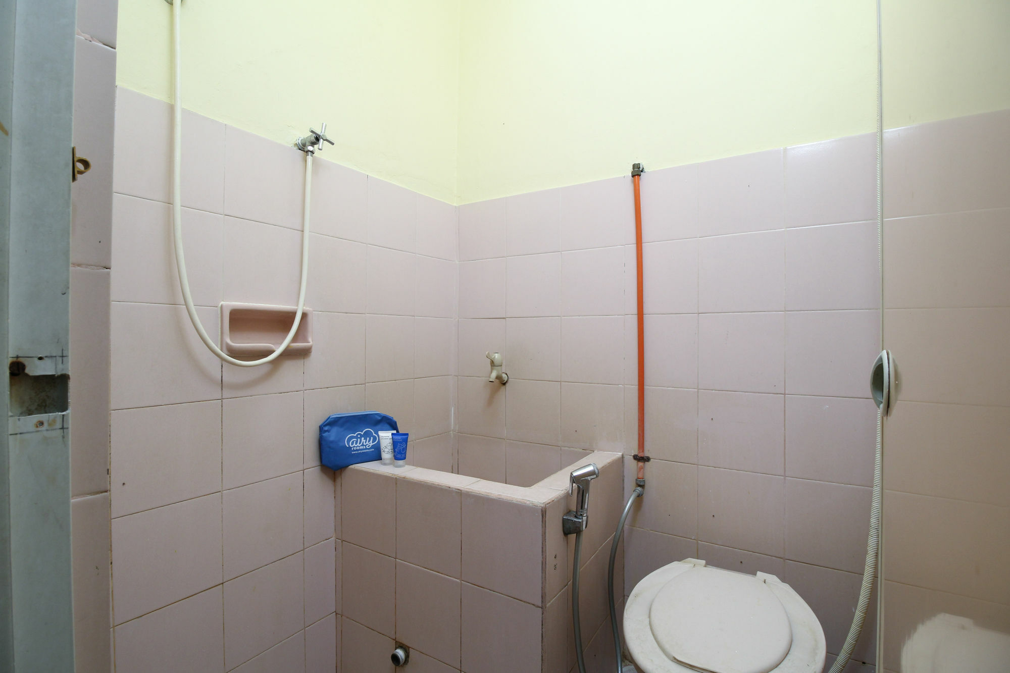 Hotel Airy Eco Syariah Cakung Penggilingan Raya 41 Jakarta